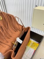 Saint Laurent Medium College Chain Bag In Suede Cinnamon 24cm 531705 0u0k7 7761 - Image 4